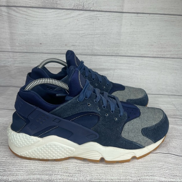 Nike Shoes - Nike Women’s 10 Denim Air Huarache Run SE Shoes 859429-401.